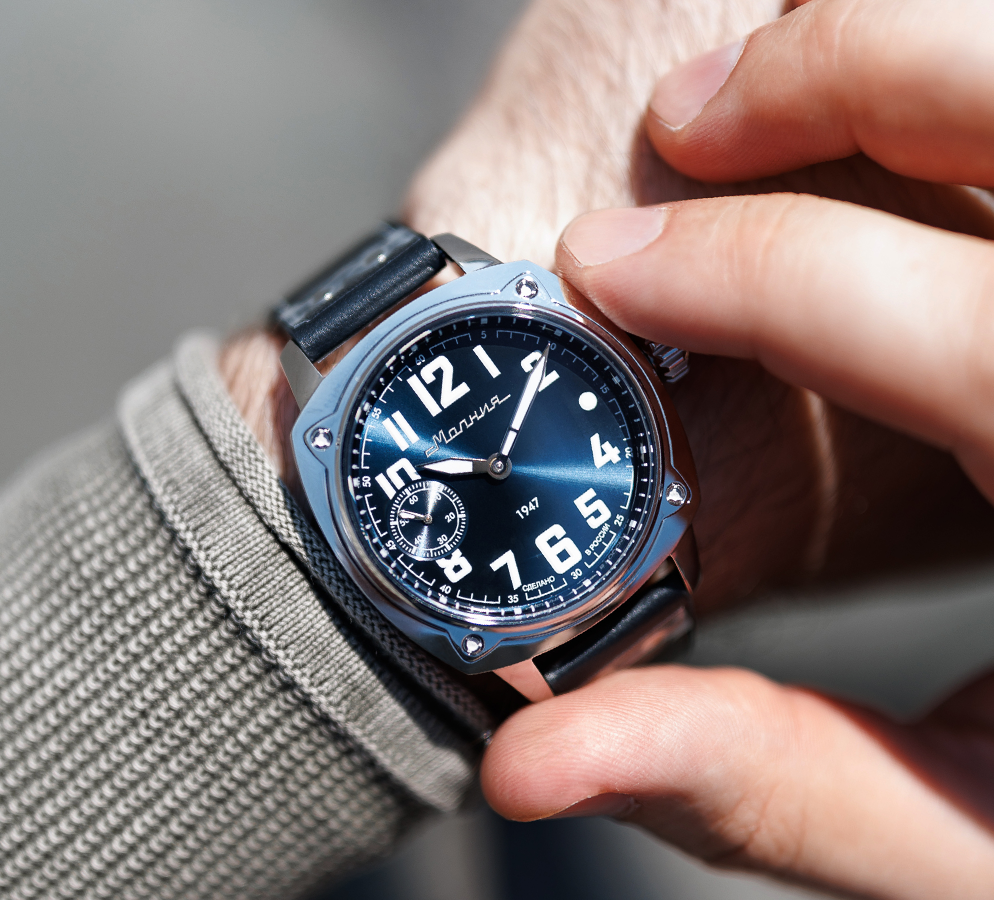 Berkut TCB 3603 42 mm manual winding