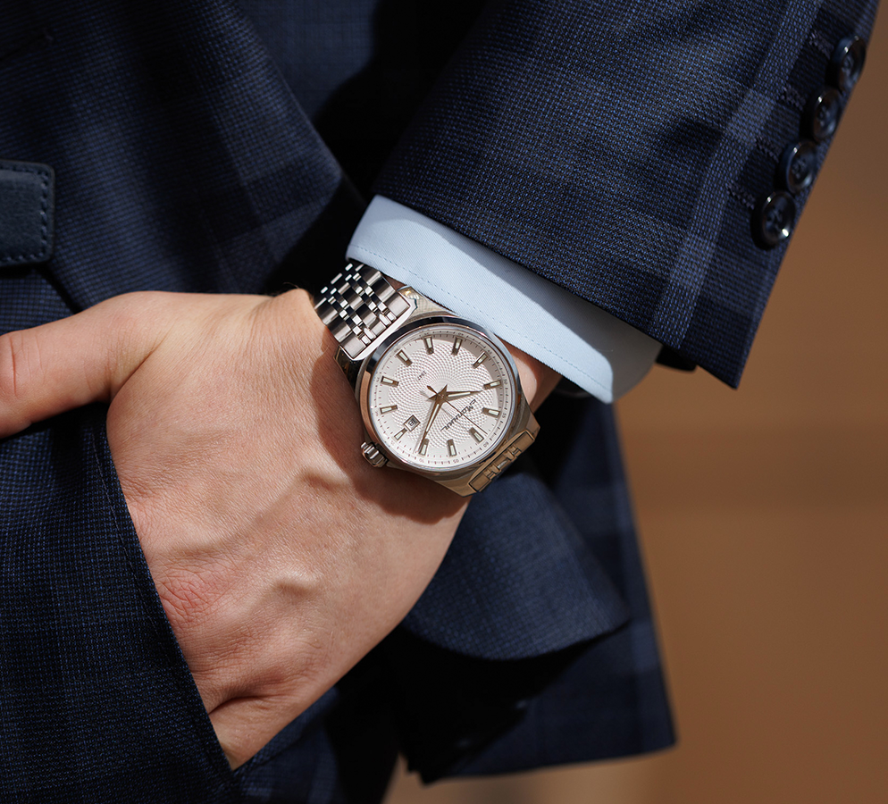 Grand TCB 8215 42mm 自动上链