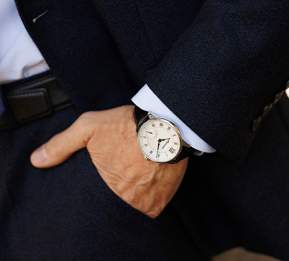 Akinak TCB 3603S 41 mm cuerda manual