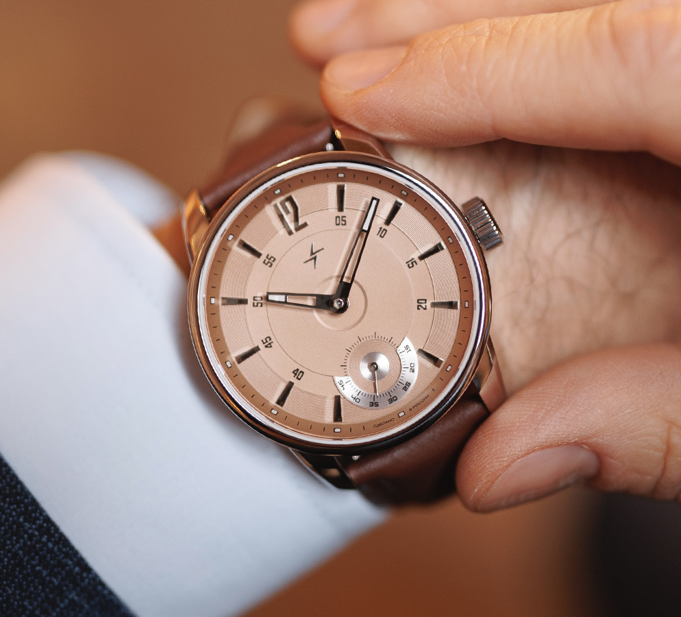 Tribute 1984 TCB 3603S 42 mm manual winding