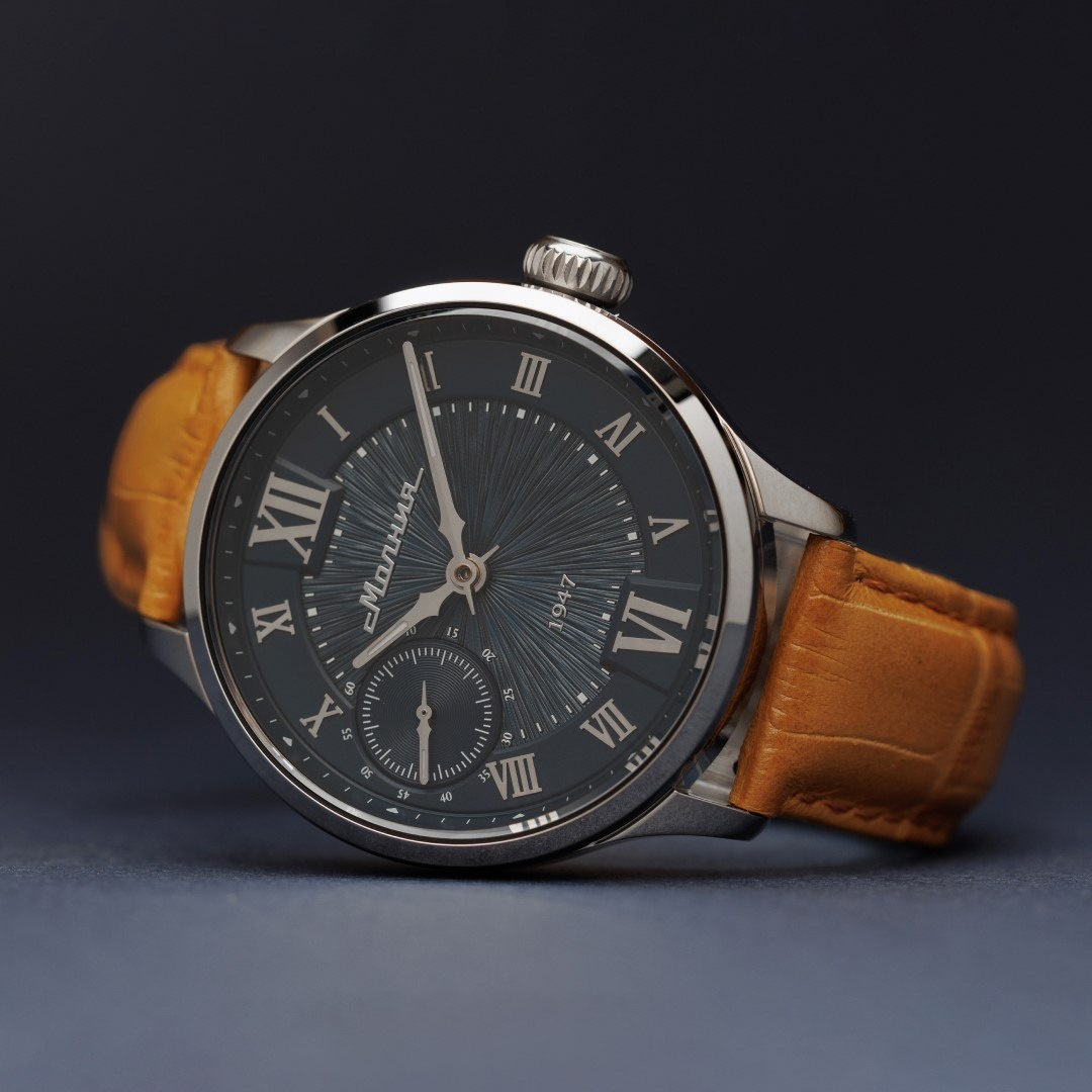 Colección clásica de relojes de pulsera masculinos «Akinak»